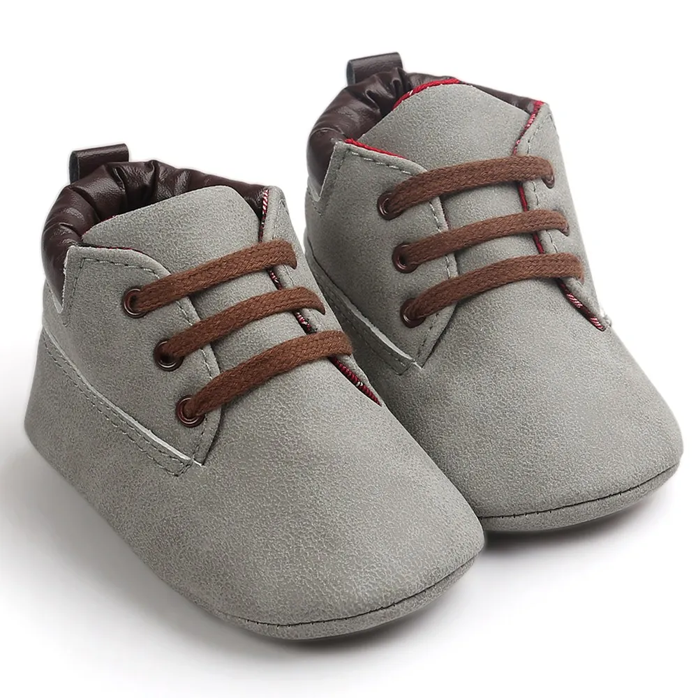 Light grey Модная кожаная обувь для новорожденных мальчиков и девочек с мягкой подошвой; нескользящая повседневная обувь для детей 0-18 месяцев - Цвет: Light grey