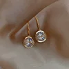 Boucles d'oreilles en perles d'abeille de Style coréen pour femmes, petites boucles d'oreilles exquises et élégantes pour dames, bijoux cadeaux d'anniversaire pour fête de mariage