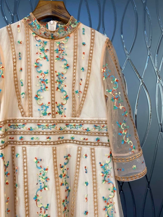 The new autumn and winter women's temperament was thin dress embroidered gauze 1103