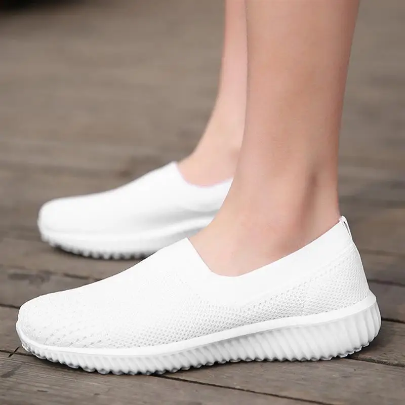 Женская прогулочная обувь женские дышащие сетчатые кроссовки Женская Удобная спортивная обувь сапатилхас мульер Zapatos De Mujer