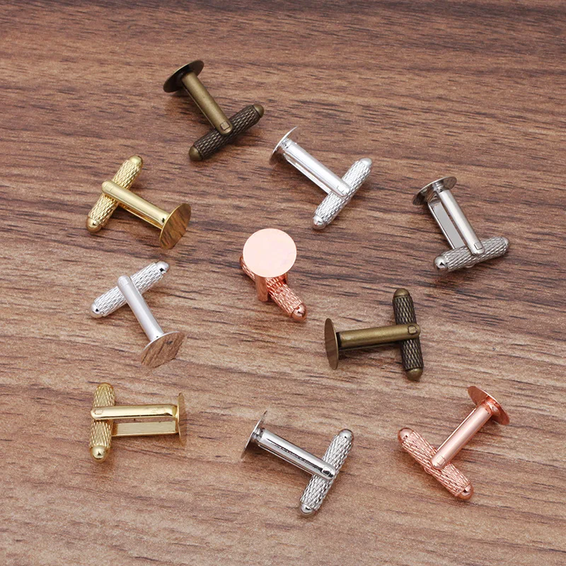 12832077638_1675577996