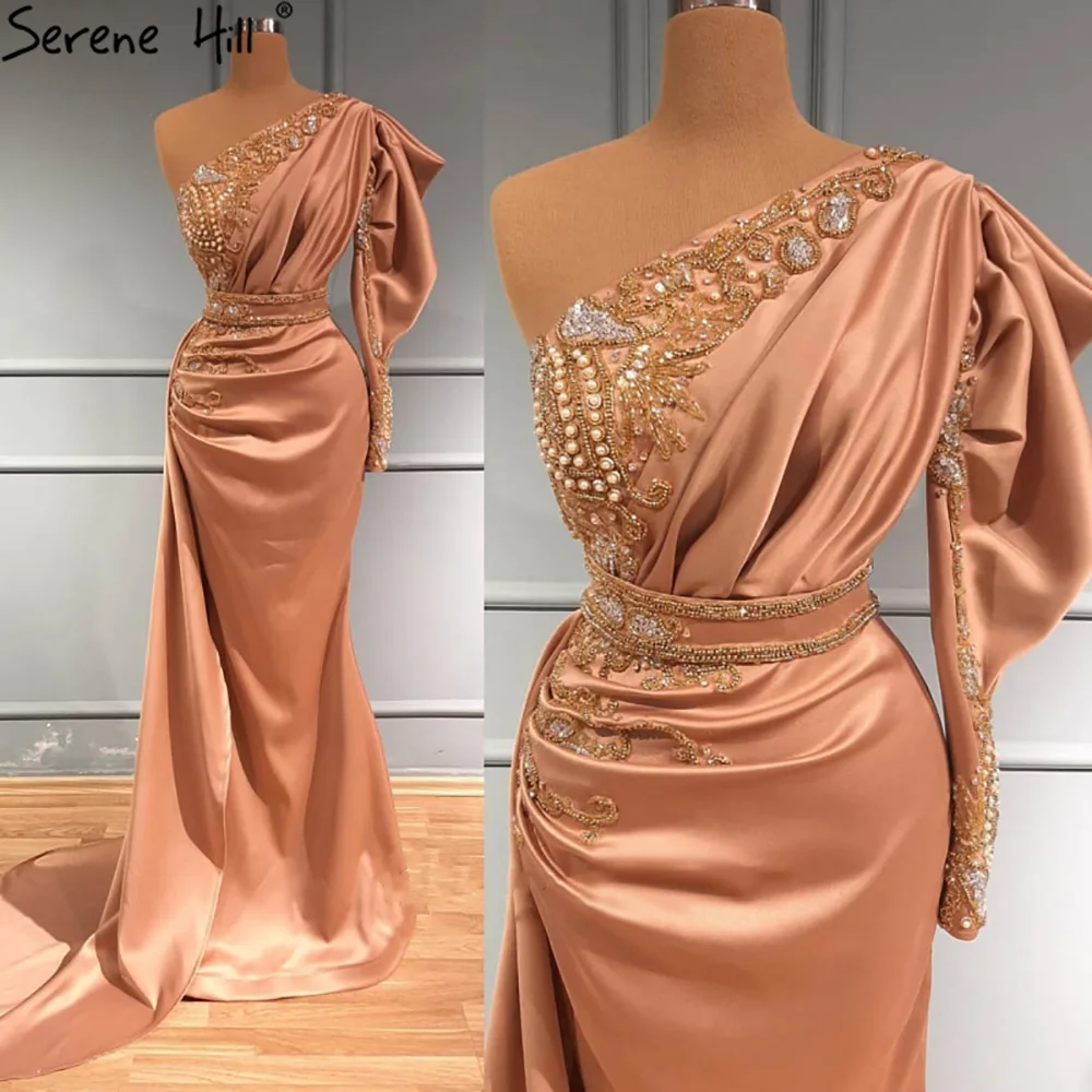 Женские атласные вечерние платья Serene Hill розовые Русалочки на одно плечо
