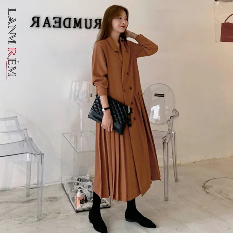 LANMREM 2021 Новое весеннее однотонное плиссированное платье средней длины с