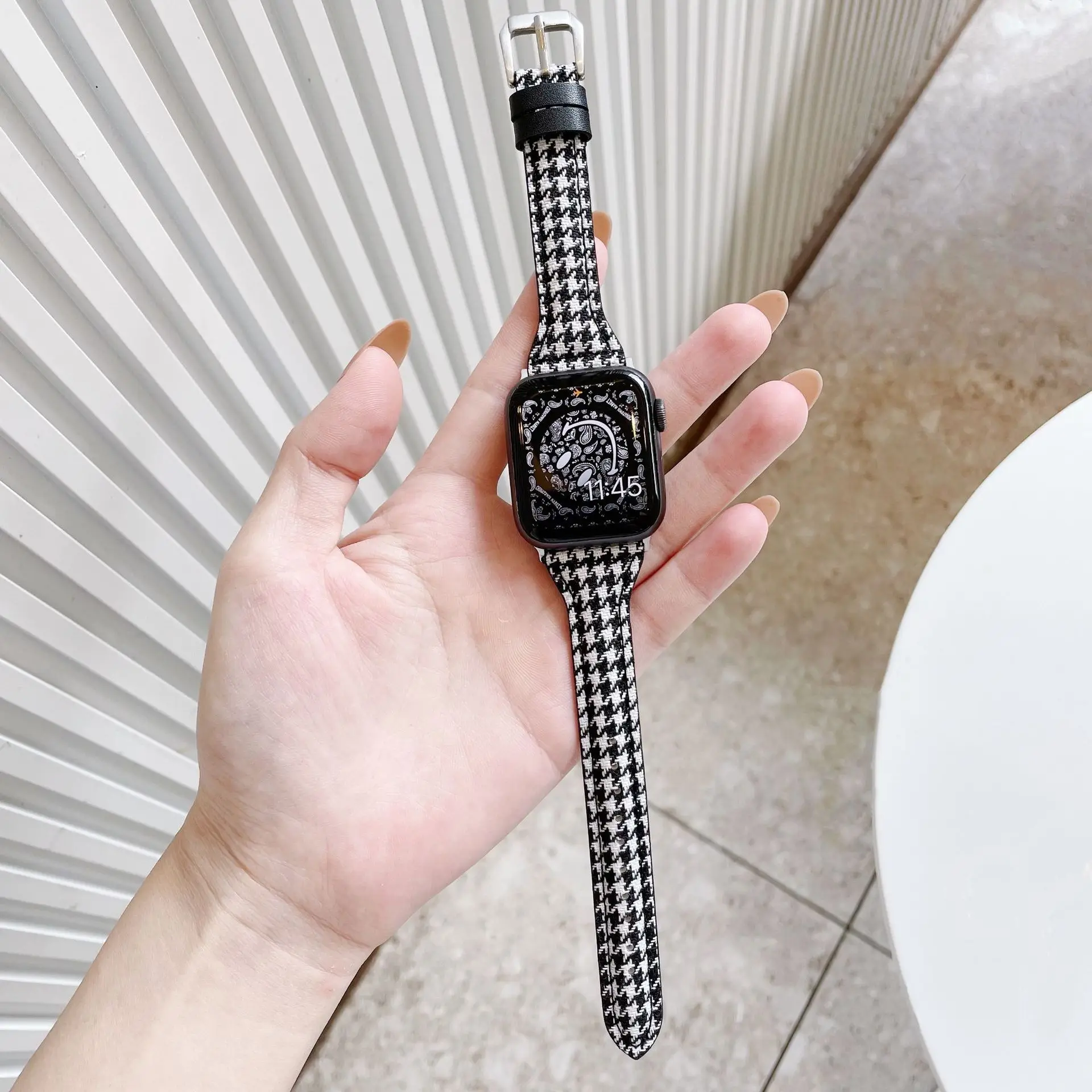 Houndstooth   Ʈ  ð  SE 7 41 45mm 6 5 4 3 iWatch ø   38 42mm 40 44mm 3 2 