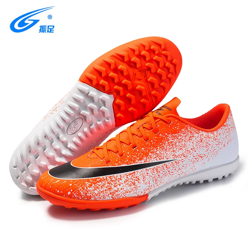 ZHENZU Soccer Shoes Professional Football Boots Suferfly Cheap Futsal Sock Cleats Training Sport Sneakers Zapatos De Futbol - Цвет: Оранжевый