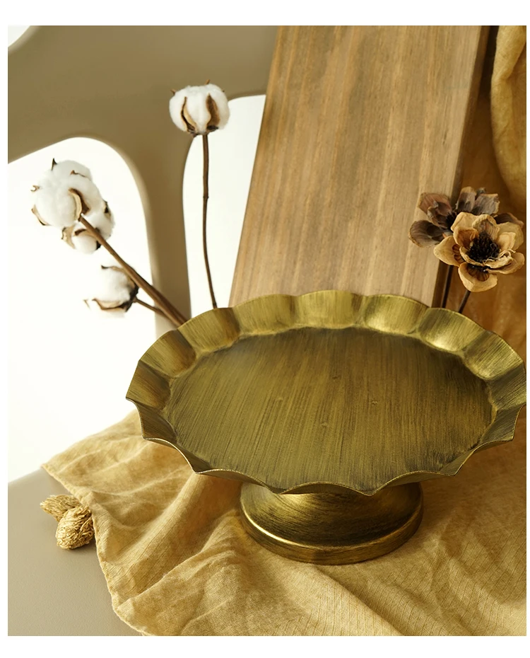 JAROWN Wedding Props Matte Black Cake Stand European Style Retro Gold Silver Fruit Plate Home Decoration Snack Stand Wave Edge Tray (25)