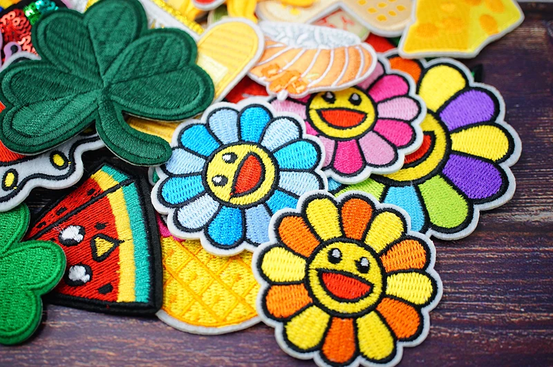 Pizza Egg Sushi Fruit  DIY Patches Embroidery For T-Shirt Iron On Appliques Clothes Jeans Stickers Badges Parche Pineapple Sun