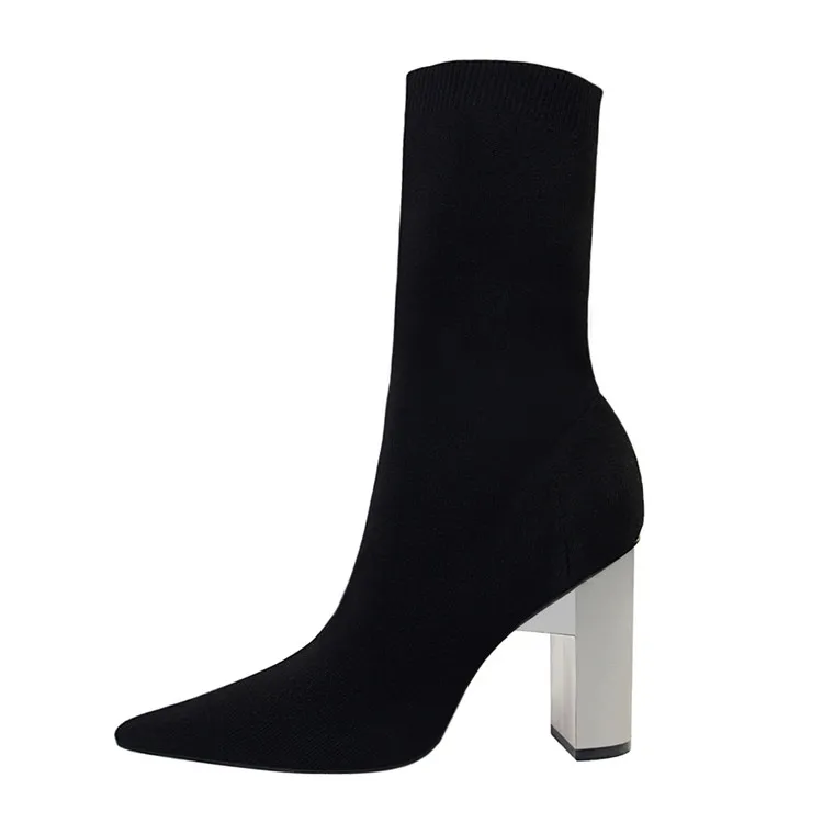 Eilyken/удобные Стрейчевые женские сапоги-носки; ботильоны на высоком квадратном каблуке; модная Осенняя растягивающаяся обувь с острым носком; Цвет Черный; большие размеры