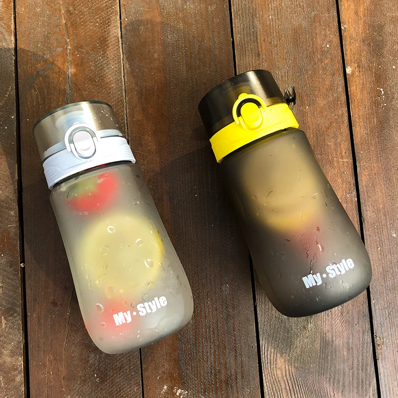 Спортивная бутылка для воды 350 ml Протеин шейкер для путешествий портативный герметичные тритановый пластиковый моя бутылка для напитков без добавления бисфенола А