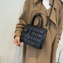 

Autumn New Fashion Retro Rhombic Check Bow Embroidered Thread Vertical Square Bag Portable Single Shoulder Messenger Bag Female