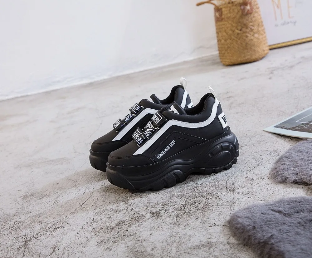 HTB1d0JJajvuK1Rjy0Faq6x2aVXa2