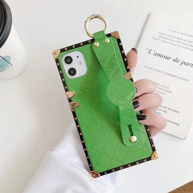 Роскошные чехлы для телефонов из искусственной кожи для iPhone 11 Pro Max 6 7 8 Plus X Xr Xs Max Модный Винтажный чехол с квадратной решеткой и меховым шариком - Цвет: Green
