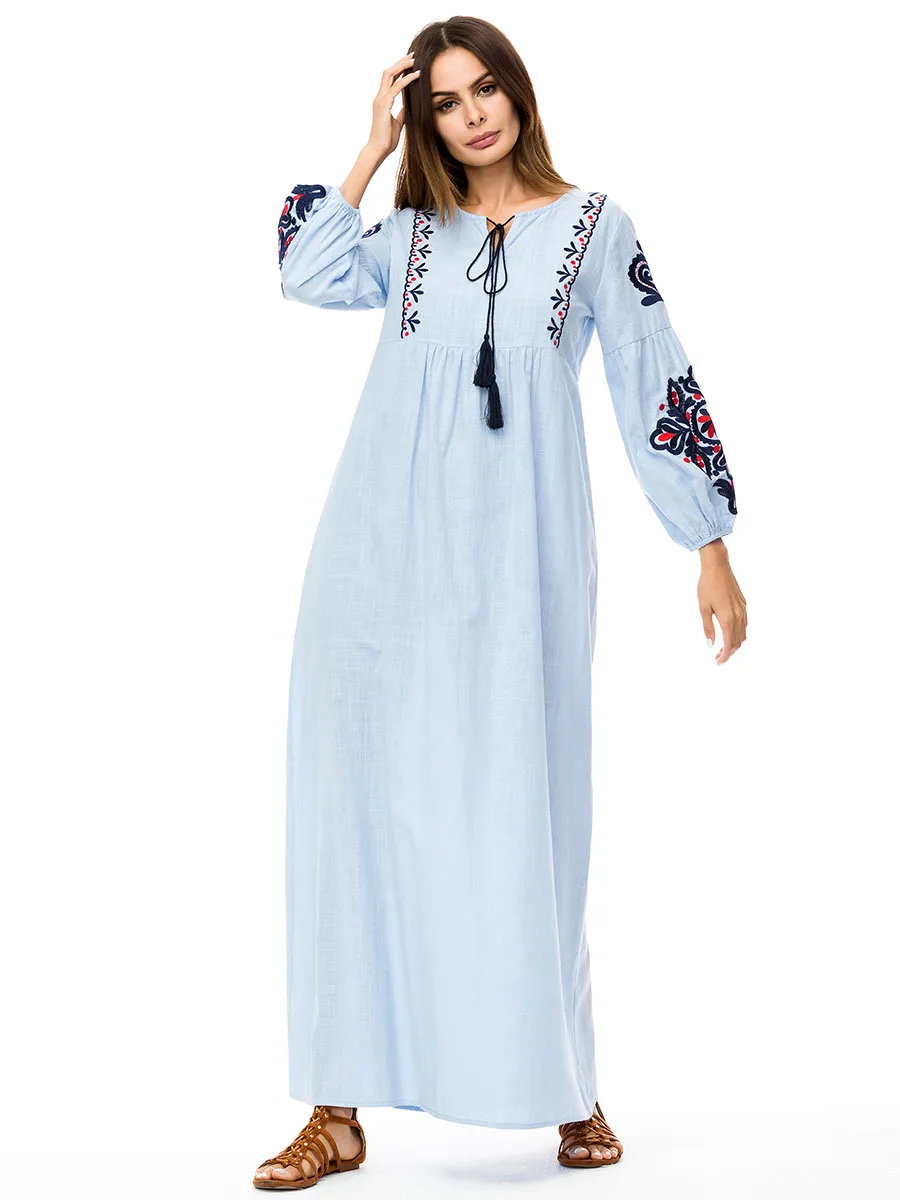 Женское мусульманское джинсовое платье с вышивкой Abaya голубое круглым вырезом и