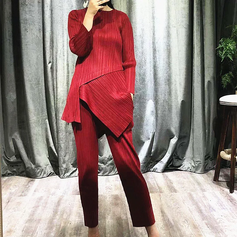 

Plus Size Miyake Pleats Suit Women Fashion Irregular Long Tops Tshirt Elastic Waist Ankle-Length Pants Femaile Set Two Pieces