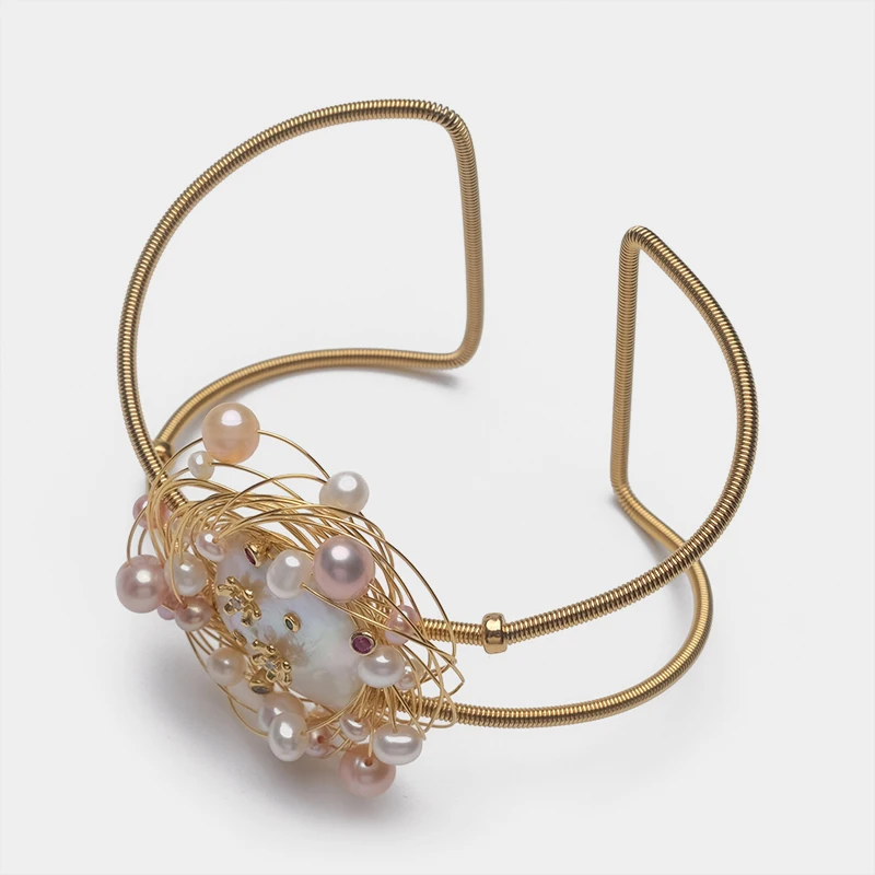 Natural pearls Flower design fashion bangles