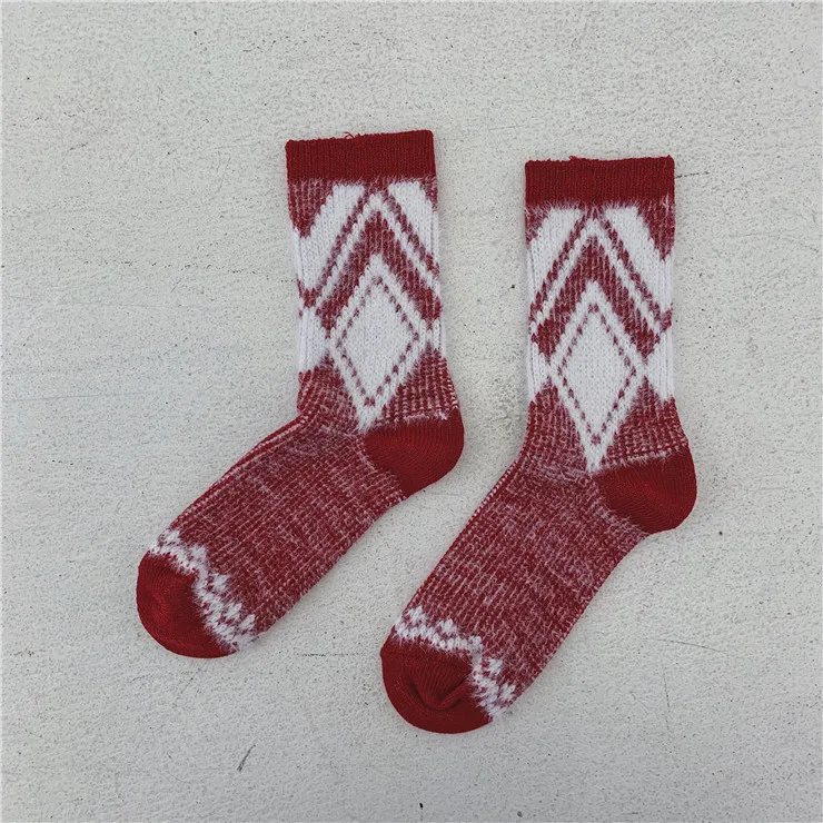 Burgundy Jeseca Winter Thicken Warm Wool Socks for Women Harajuku Vintage Streetwear Sock Japanese Kawaii Girls Cute Christmas Sock Gifts - Цвет: Burgundy
