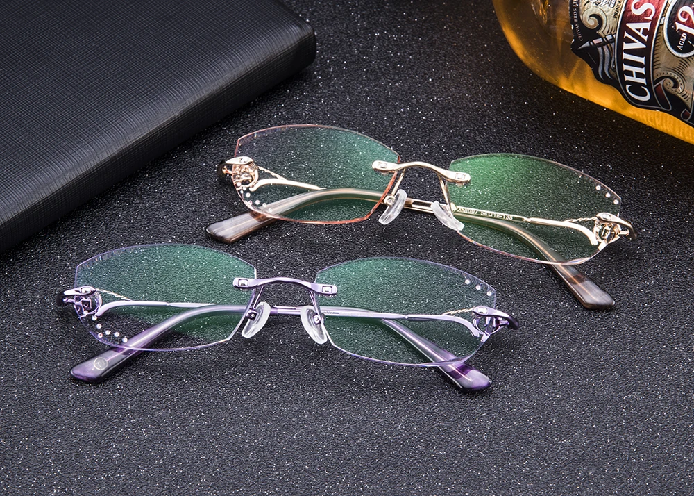 Front view of Women's Diamond Rimless Titanium Frame Eyeglasses 8007