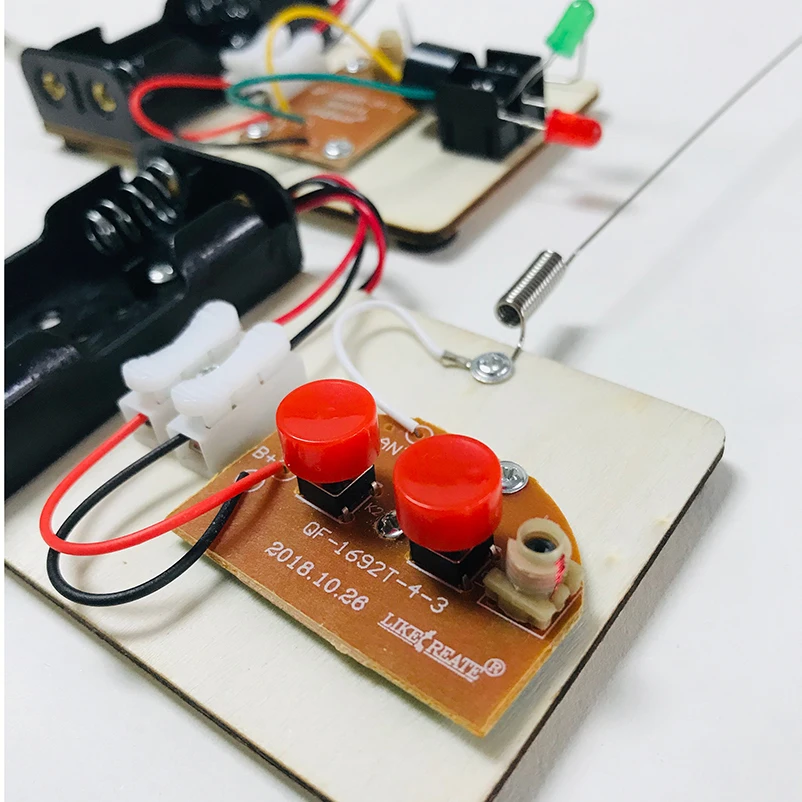 

Diy Radiotelegraph Circuit Electric Toy Wireless Remote Control for Boys Kids Science STEM Technology Experiment Gift Invention