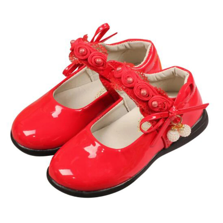 little girls red shoes
