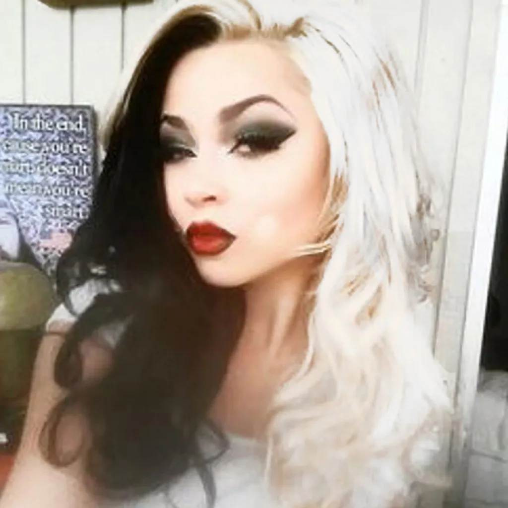 

Black and white Cosplay Woman Natural Party Wig Full Hair Fashion Synthetic Wig