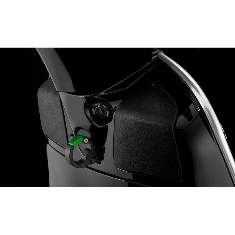 convenience-hook-bikers-vespa 5