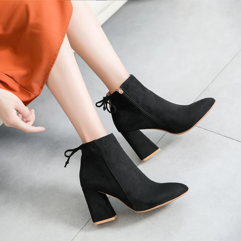 

SAILING LU 2019 Autumn Women High Heel Ankle Boots Square Heel Flock Pointed Toe Side Zip Sexy Fashion Short Pumps Shoes XWX7366