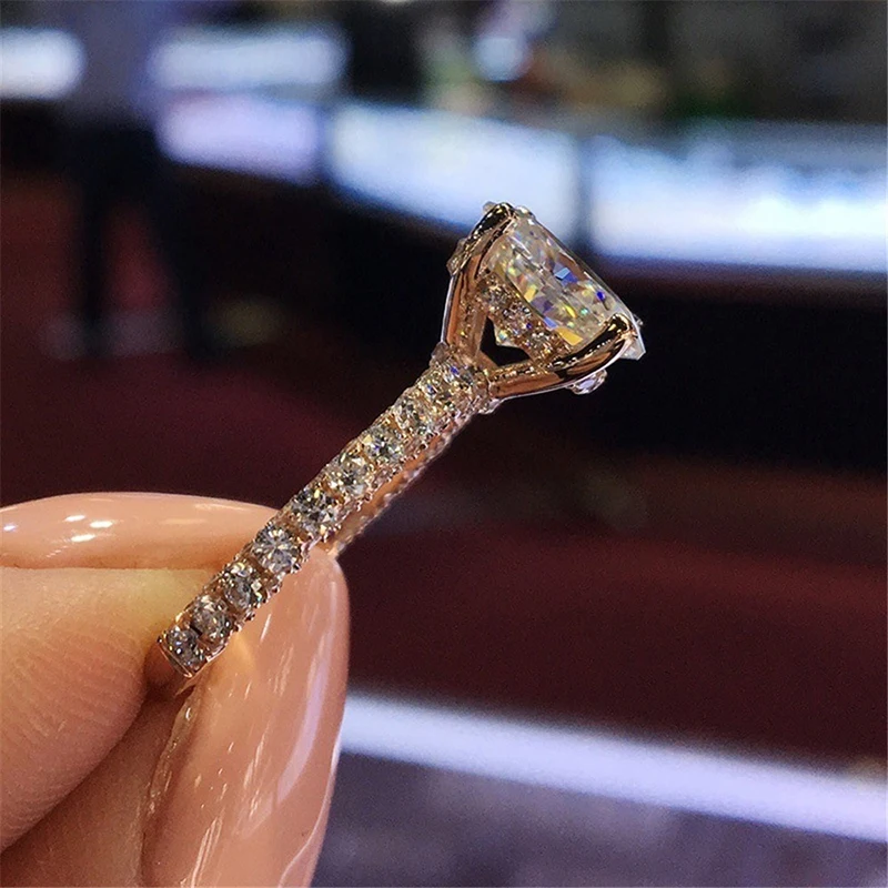 Fashion Women Jewelry Ring Elegant Crystal Rhinestones Ring For Women Accessories Bride Wedding Party Gift