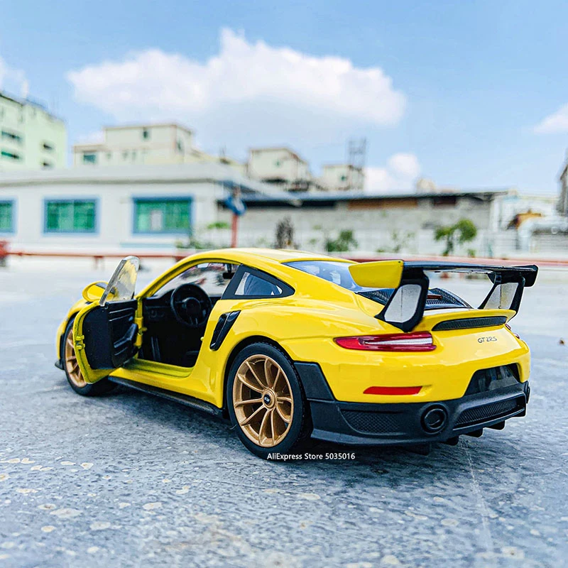 Модель автомобиля Maisto 1:24 Porsche 911 GT2 RS из сплава декоративная коллекция игрушечные