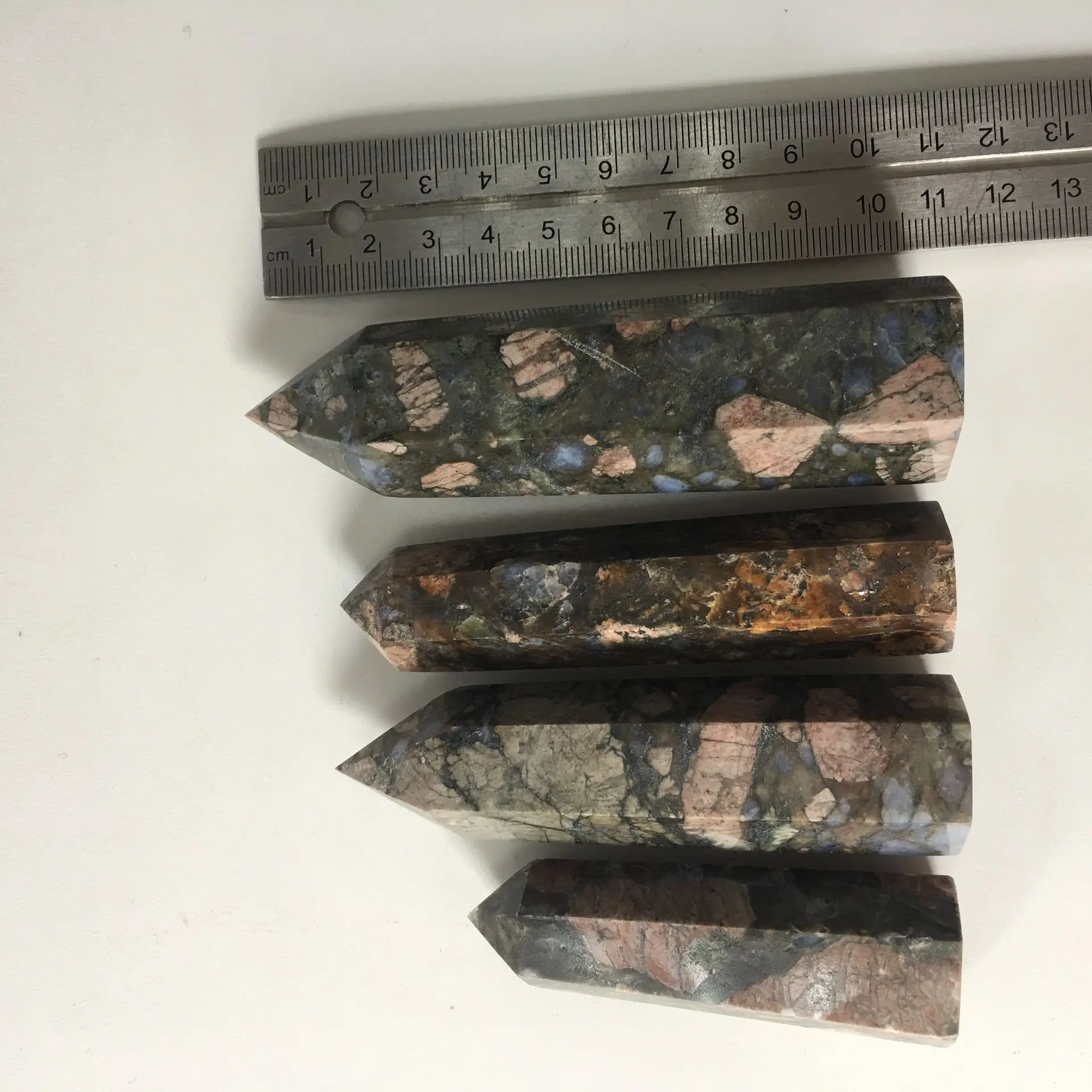Натуральный кристалл Llanite колонна Красочные камни и кварцевые заживляющие кристаллы