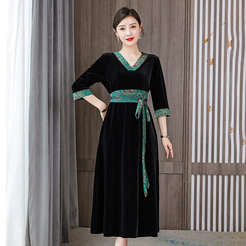 

Autumn Winter Black Velvet Warm Midi Dress Women Elegant Bodycon Office Lady Dress 2024 Korean Vintage Casual Long Sleeve Dress