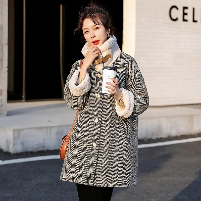 

Black And White with Pattern Woolen Jacket Women's Mid-length 2019 Autumn And Winter New Style Lambs Wool plus Thick Cotton Thou