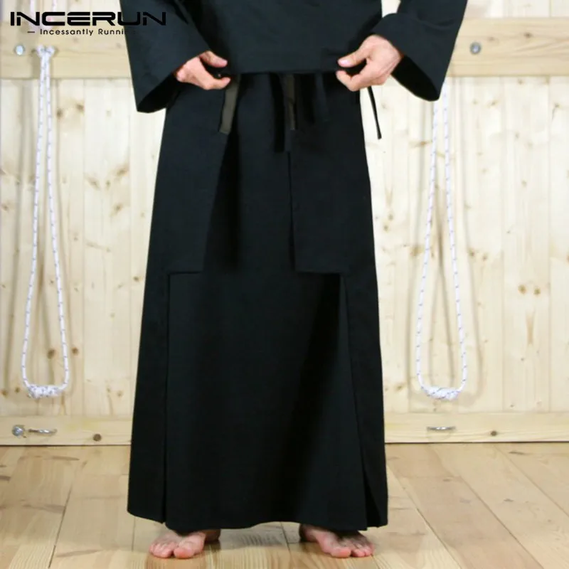 Billig INCERUN Kilt Samurai Hosen Mode Herren Kilts Kampfkunst Stil Kendo Röcke Männer Retro Solide Taschen Military Röcke