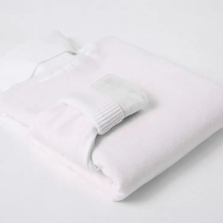 12142210592_79755516