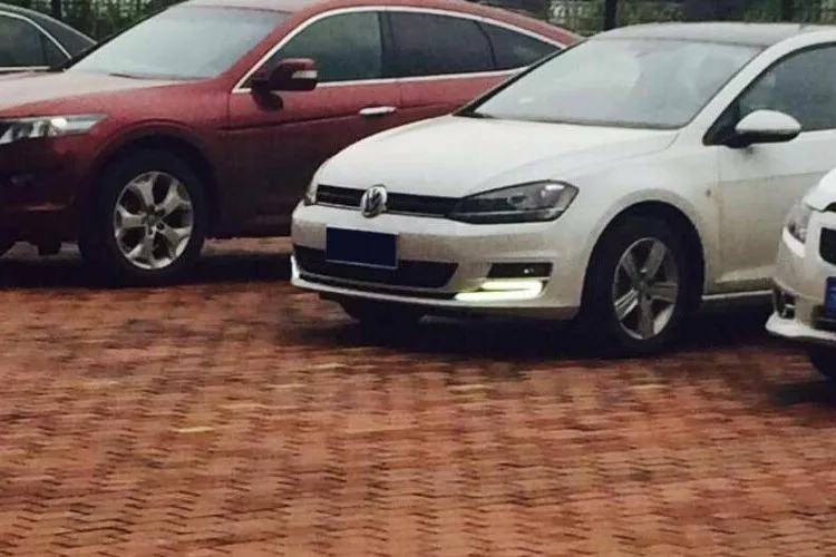 UT8GHcrXfxXXXagOFbXG