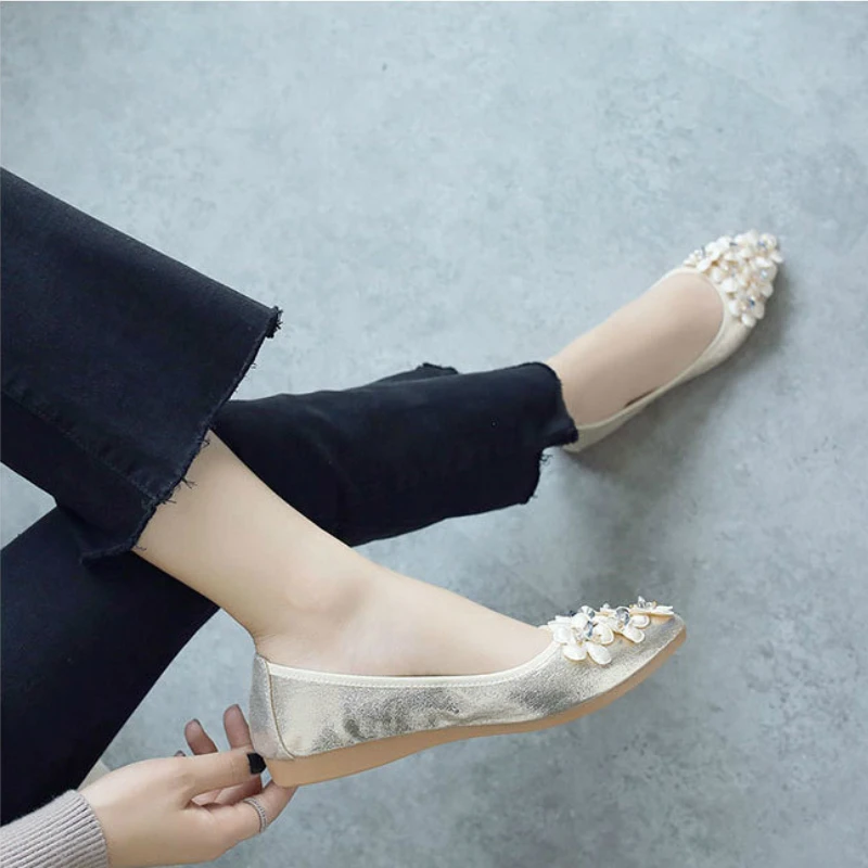 

New Ballet Flats Women Shoes Luxury Crystal High Quality Pointed Toe Slip-on Shoes Woman Fashion Elegant Party Ladies Boat Shoes