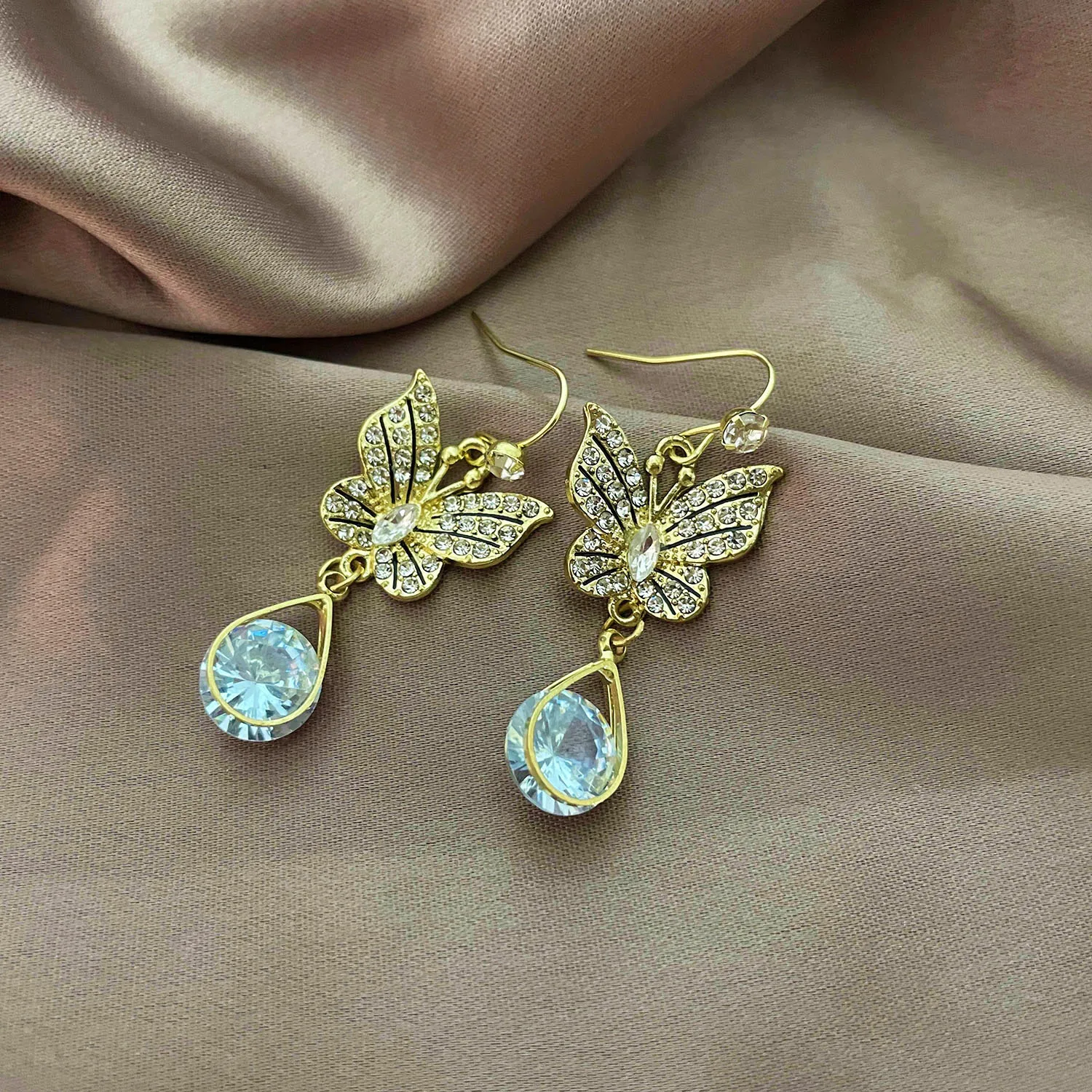 Butterfly Earrings Korean Exquisite Butterfly Owl Drop Earring Hollow Geometric Imitation Pearl Rhinestone Earrings Women's Wedding Jewelry Gifts dangle earrings drop earrings butterfly earrings geometric earrings
