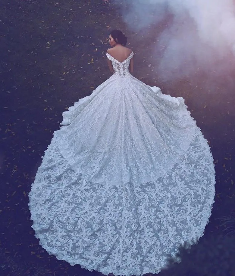 Роскошное арабское кружевное бальное платье Свадебные платья с открытыми плечами с открытой спиной роскошная, для невесты свадебные платья невесты платье соборный поезд