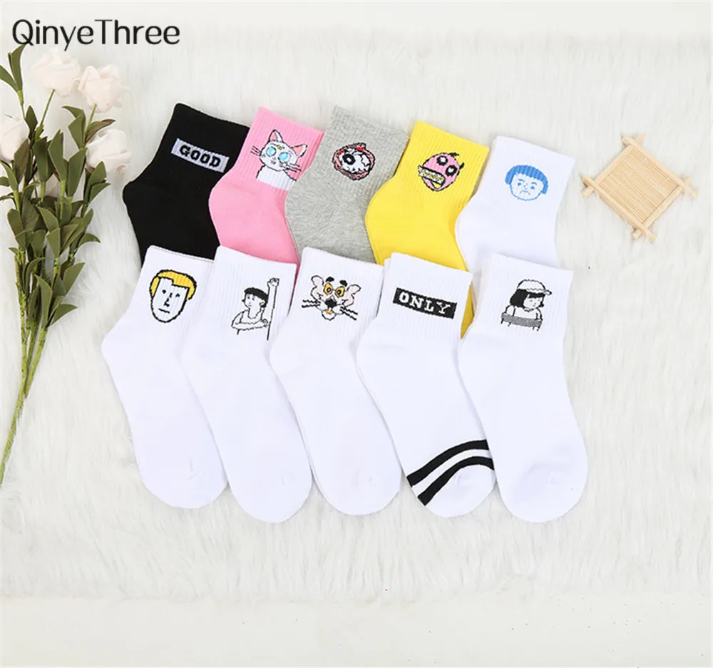 

Korea Cute Women Print Cartoon Tube Socks Fashion White Black Funny college wind Harajuku sokken GOOD ONLY Animals Boy Girl Item