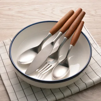 

Wooden Round Handle Portable Cutlery Set Stainless Steel Travel Reusable Cutlery Western Dinner Set Cubiertos Navidad II50DCS