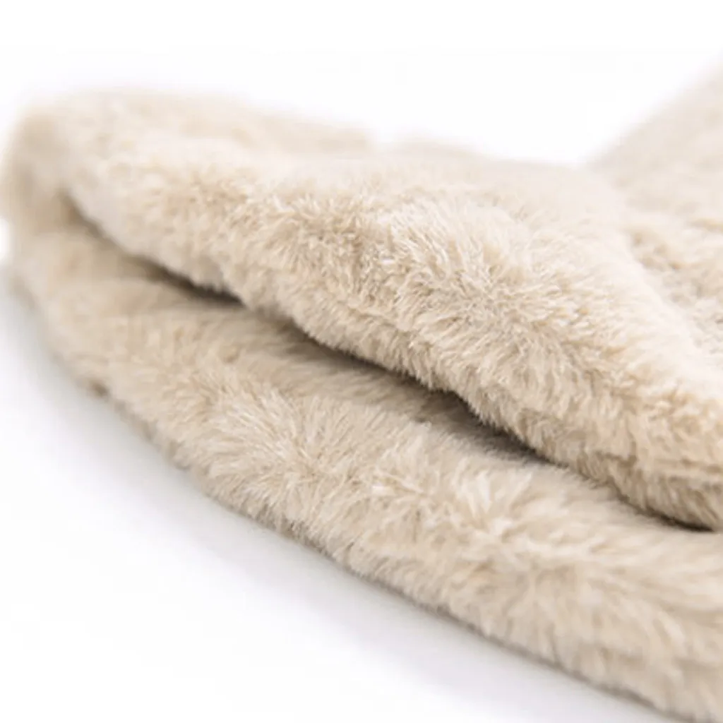 Hats, fashion items, hair accessories, accessories,