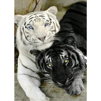 

5D DIY Diamond Painting Black&White Tiger Full Square/Round Mosaic Rhinestones 3D Diamond Embroidery Sale home decoration FG1639