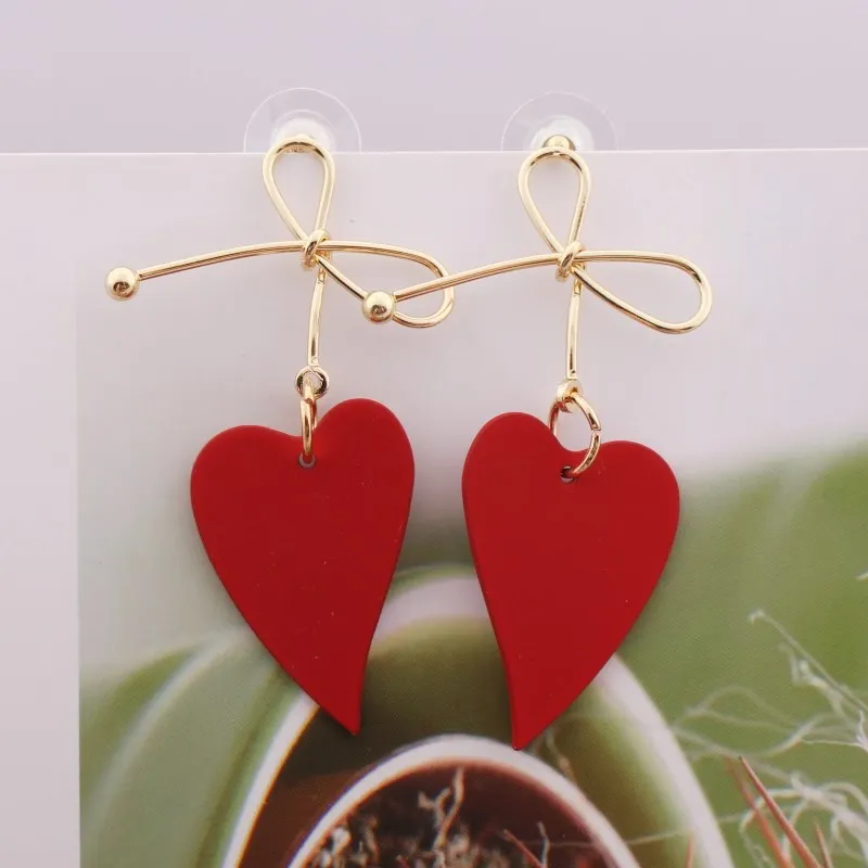 EK524 корейские модные серьги-подвески в виде сердца с металлическим распылителем и бантом для женщин, милые свадебные ювелирные изделия ручной работы, подарок - Окраска металла: red