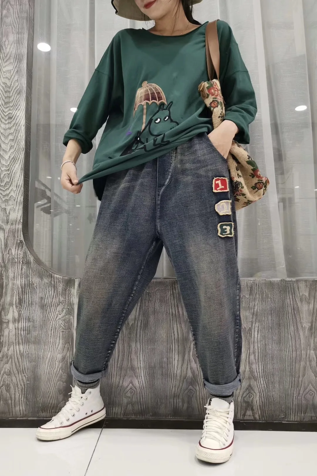 Retro Loose Fall Elastic Jeans Bottom Pants Embroidery Pants Boyfriend Jeans for Women Plus Size Jeans Elastic Waist