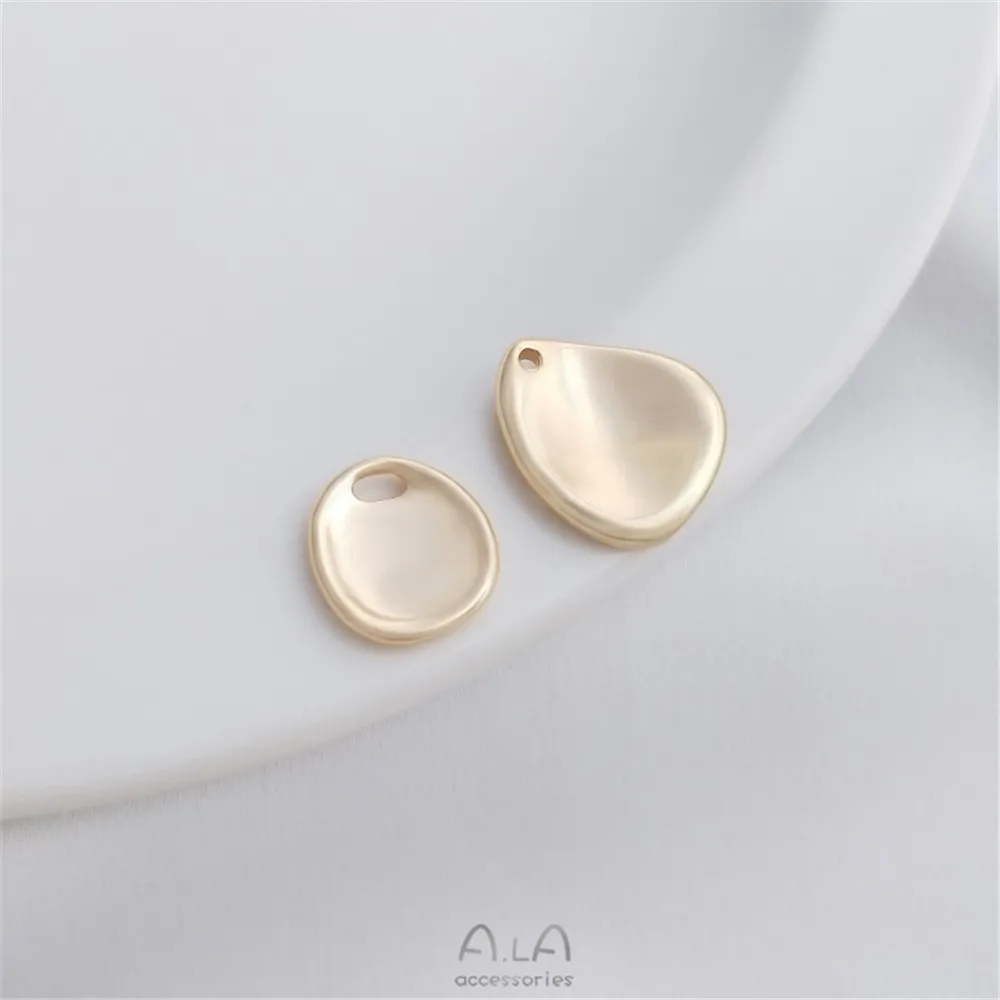 Рисунок 2 - Подвеска в виде лепестков воды