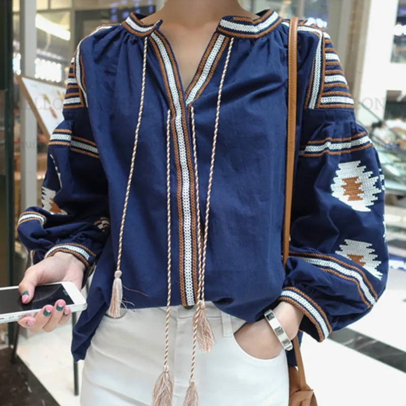 

LANMREM Blue Long-sleeved Round Neck Contrast Color Embroidered Tether Woman Shirt Simple Fashion 2019 Autumn Blouse New TD258