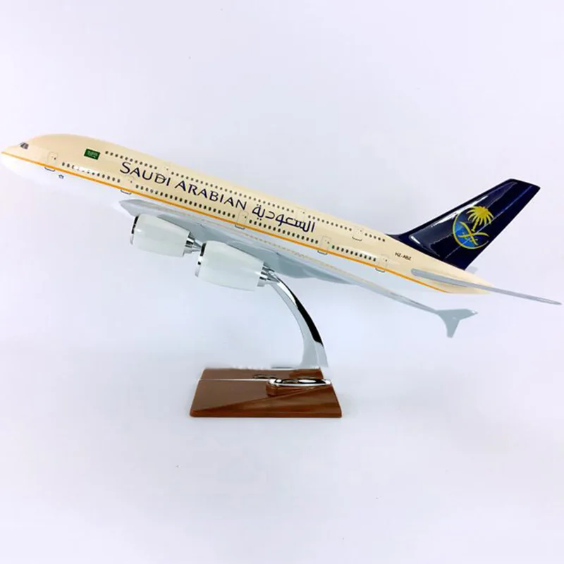 1/133 масштаб 45 см Сауди арабский сплав модель самолета игрушки Airbus A380-800 авиакомпания литье под давлением пластиковый самолет с базой