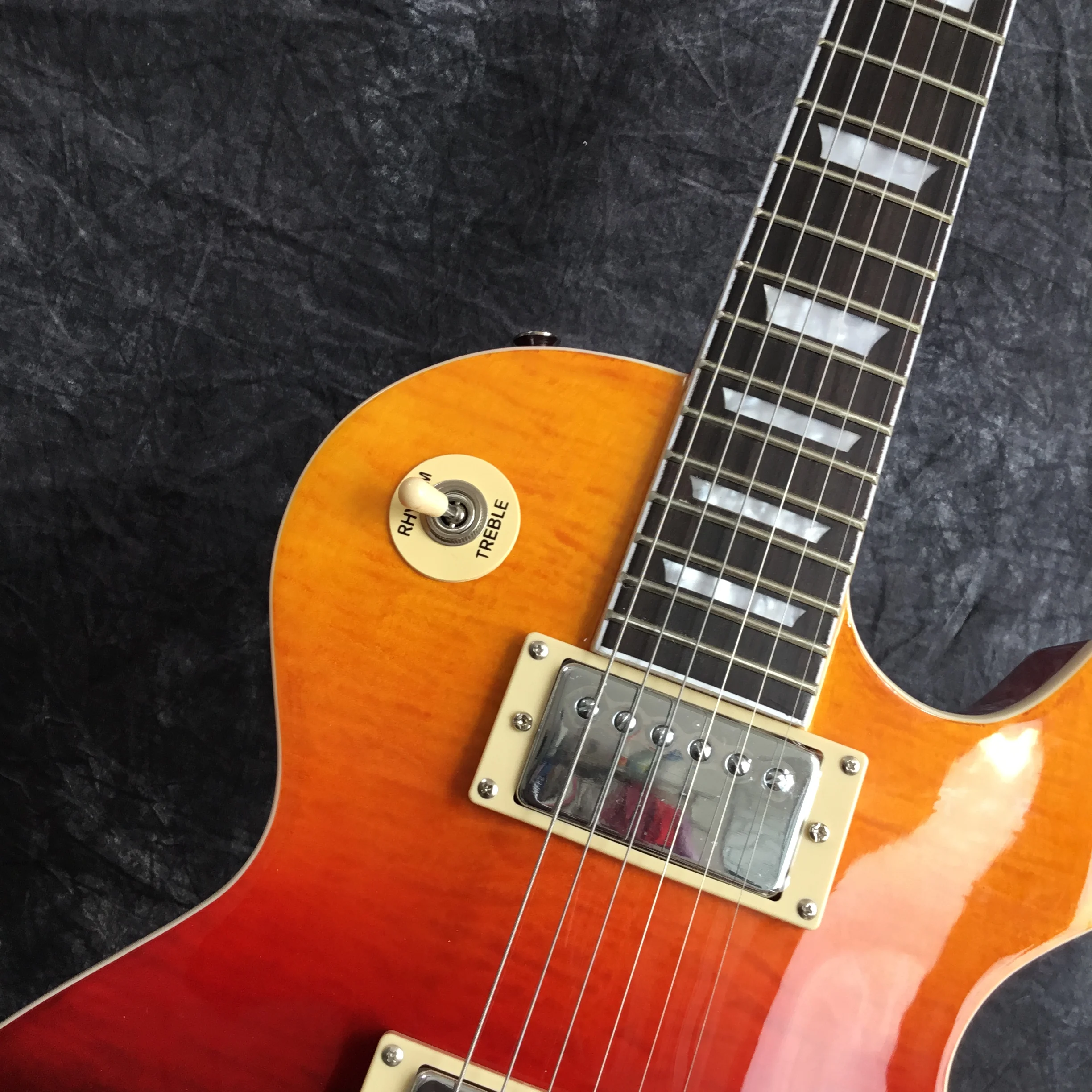 Стиль Тигр Пламя Топ электрогитара. Gitaar honey цвета. Палисандровый гриф гитары