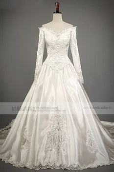 شراء2018 موضة جديدة فيستدو رسمي فاخر ذيل ملكي مطرز الكمثرى حفلة الزفاف ثوب طويل الأكمام الدانتيل فساتين أم العروس