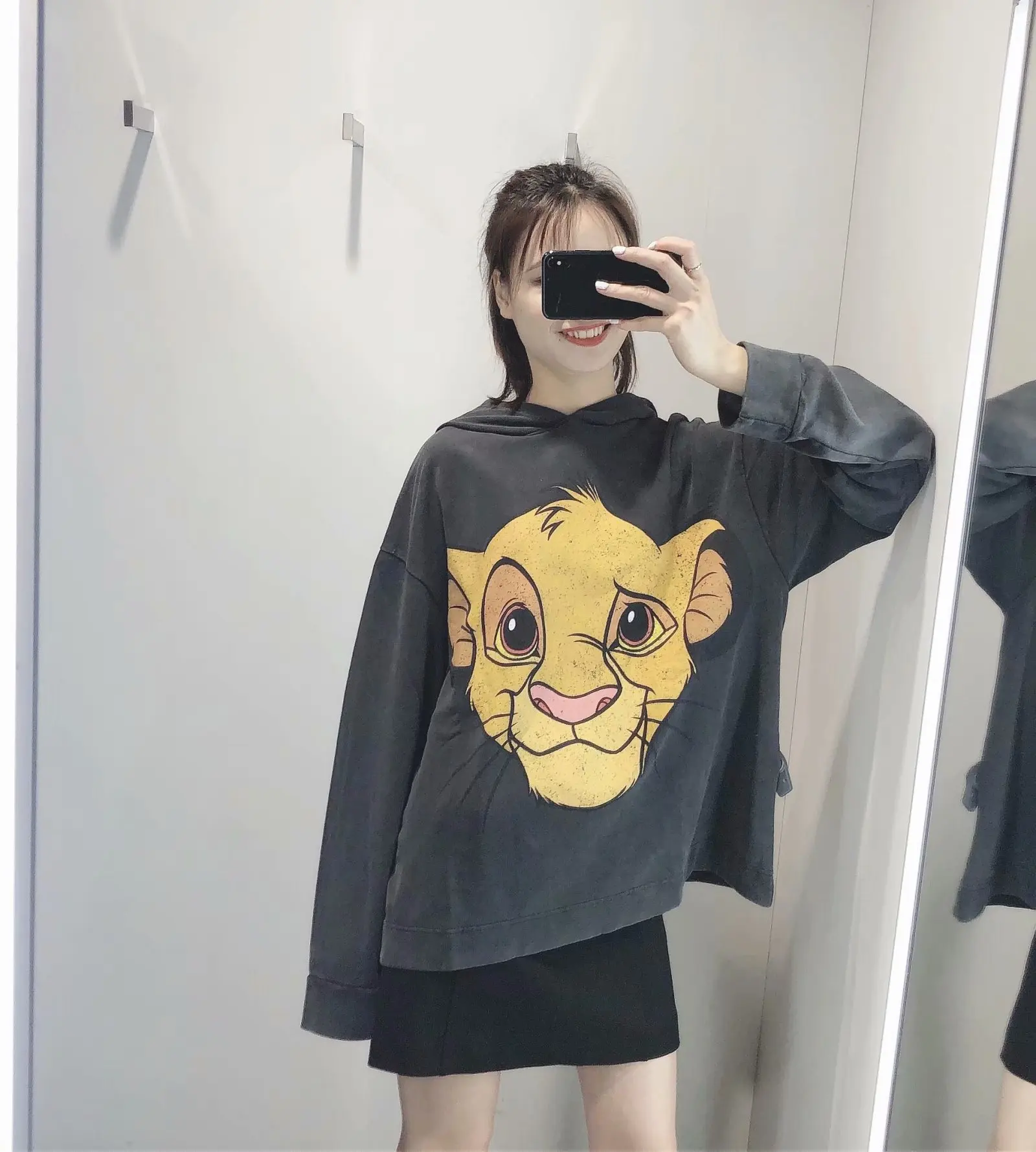 

The New winter 2019 sets lion king cartoon printing lady 's fleece jacket S33-26407