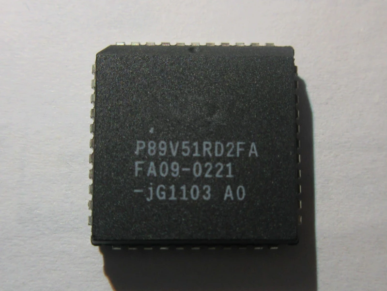 10 шт в упаковке, новая P89V51 P89V51RD P89V51RD2FA PLCC44